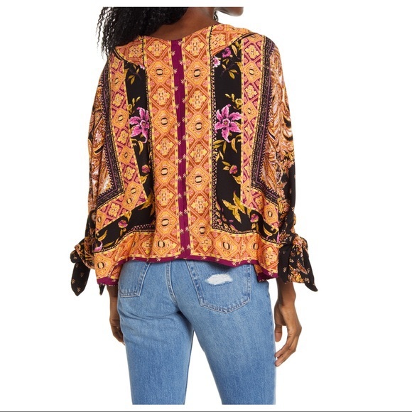 FREE PEOPLE BOHO FLOWY TOP PULLOVER BOHEMIAN PRINT V-NECK BLOUSE A3C - Picture 4 of 16